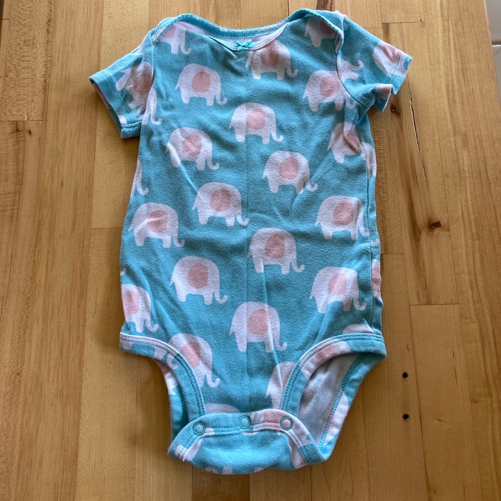Carters Baby turquoise onesie w/white & pink elephants.